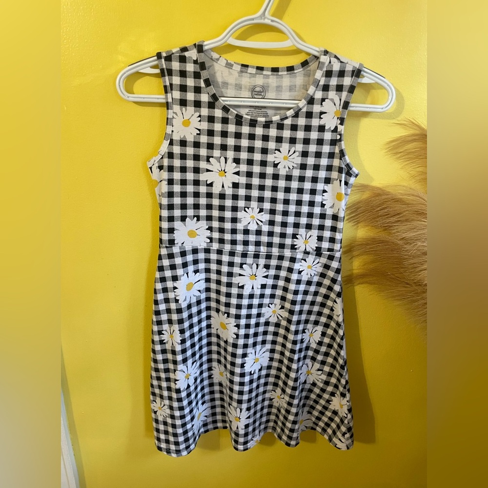 ☀️Wonder Nation Black and White Plaid dress